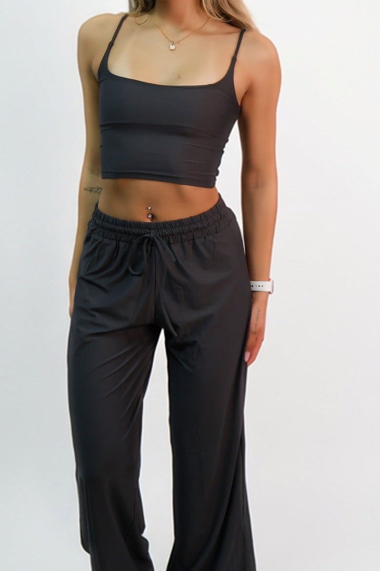 Conjunto Anitta
