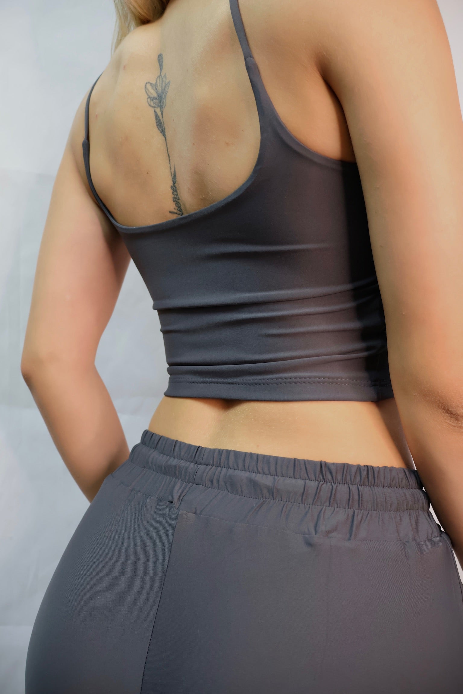 Conjunto Anitta